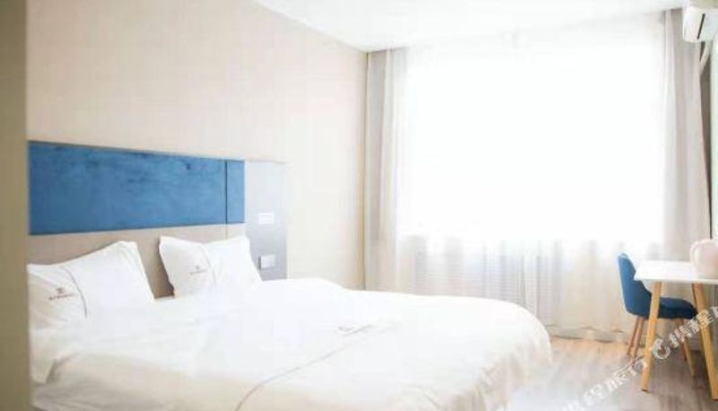 Zimmer - Light stay hotel (Hillman Business Travel Boxing Bus Station Store)