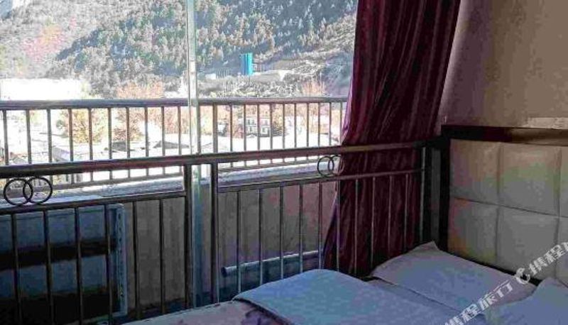 Zimmer - Kangding Jincheng Business Hotel