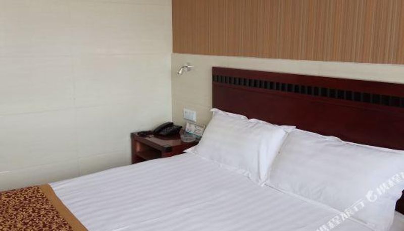 Kamer - Yongcheng Eurasian Star Express Hotel (Jinbo Da Bus Station)