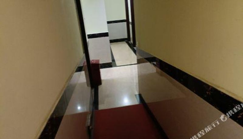 Interior view - Zixing Hongxin Hotel