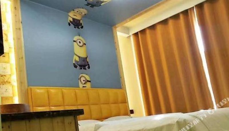 Camera - Yangping Bottle Theme Hotel