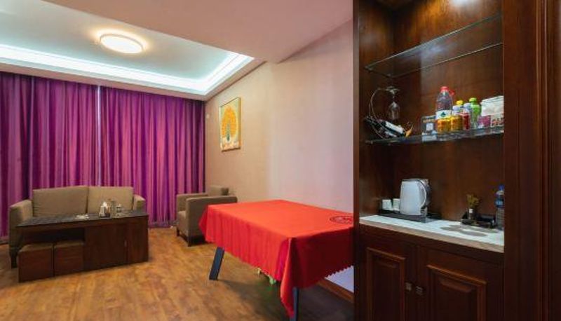 Zimmer - Yuteng Business Hotel (Crown Pearl Branch)