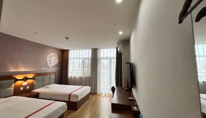 Kamer - Ordos)  Kangbashi District Shell Hotel (Mengxin Square