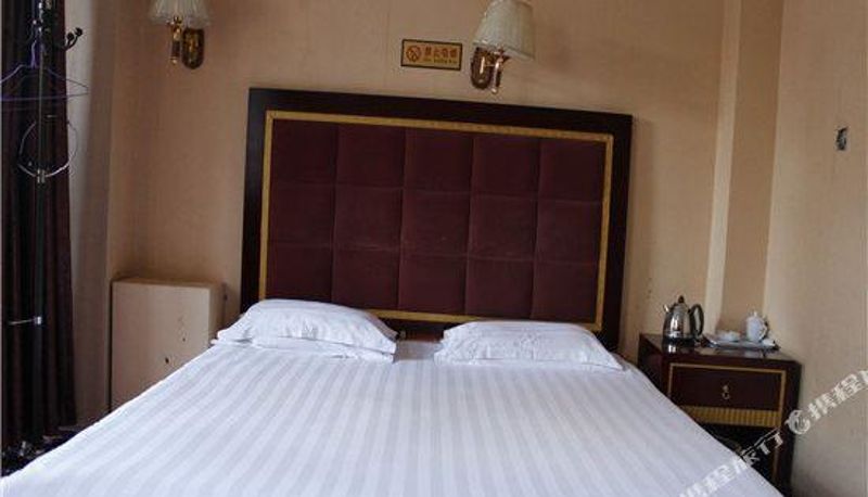 Camera - Qinyi Hotel