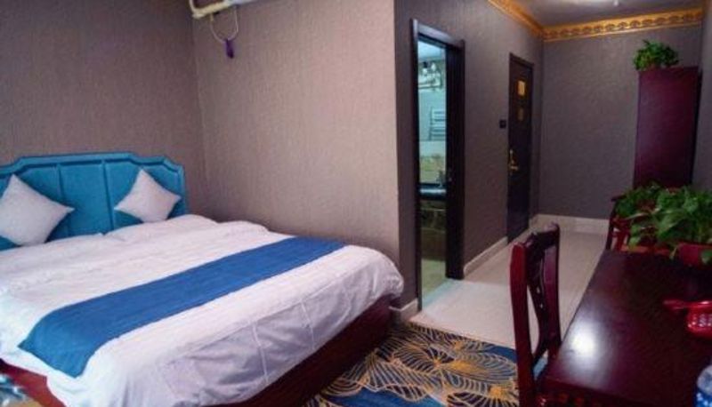 Camera business - Home Inn Paibai Yun Hotel (Ordos Wanzheng Road Mingshi Garden Shop)
