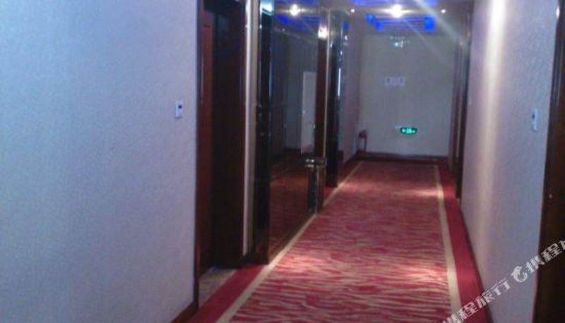 Rezeption - Ordos Yiyi Business Hotel