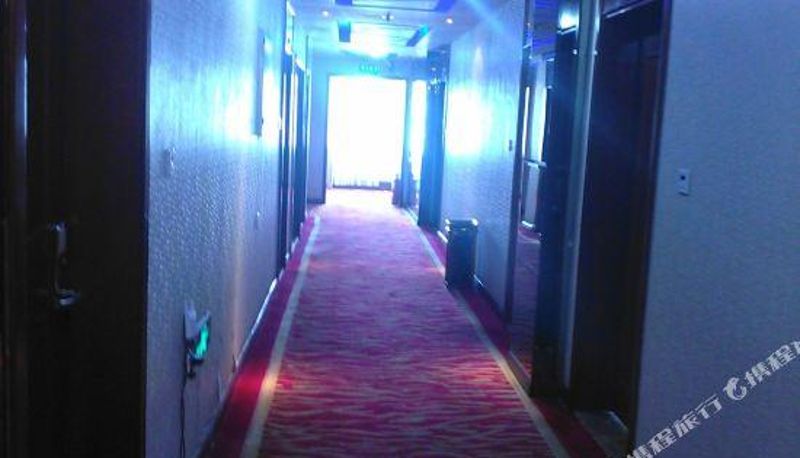 Rezeption - Ordos Yiyi Business Hotel