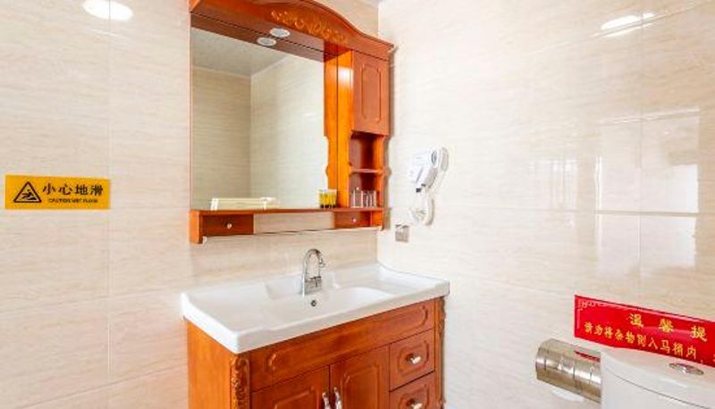 Room - Golden Age Hotel