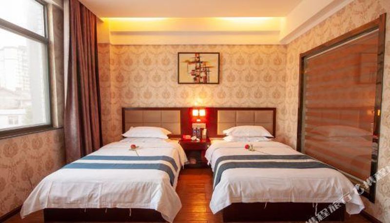 Zimmer - Yidu Dongjun Business Hotel