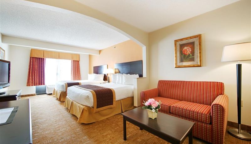 Zimmer - Best Western Hiram Inn & Suites