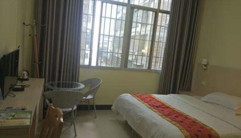 Zimmer - Hechi Wanfucheng Business Hotel