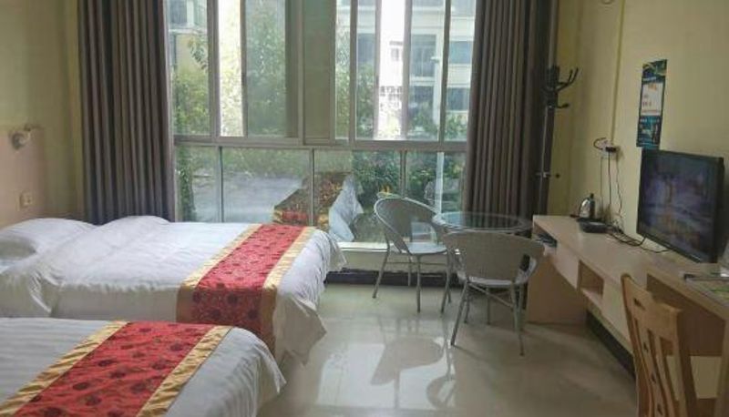 Zimmer - Hechi Wanfucheng Business Hotel