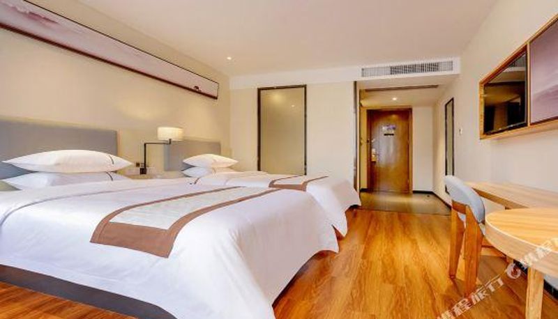 Business-Zimmer - Jtour Inn ( Hechi Yizhou Municipal Center Plaza Store)