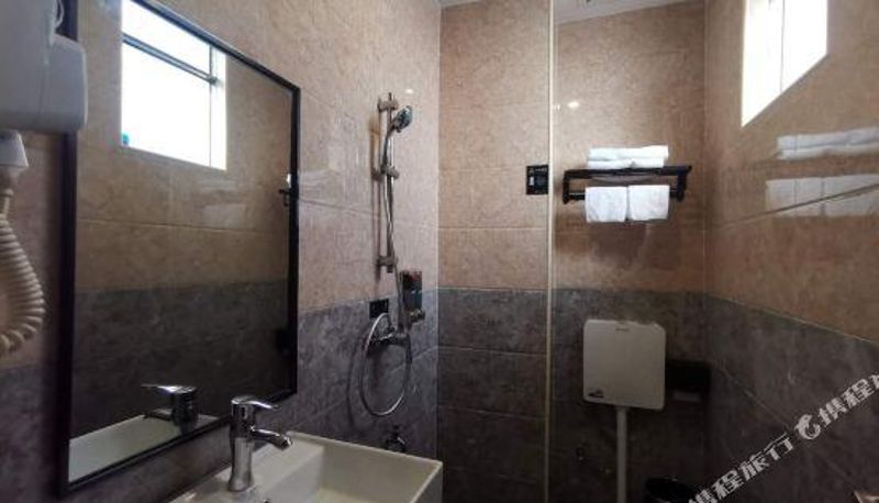 Kamer - Haotai Hotel (Dongxing Port)