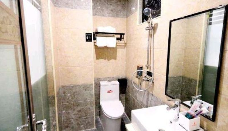 Kamer - Haotai Hotel (Dongxing Port)