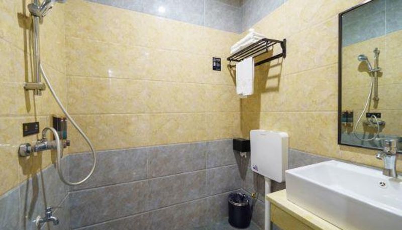 Kamer - Haotai Hotel (Dongxing Port)
