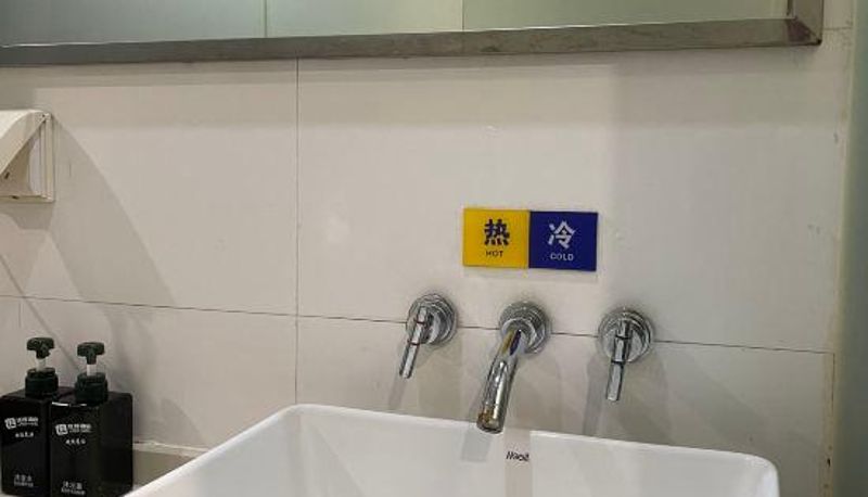 Camera business - Utrip Hotel (Hechi Chejiangqiao)