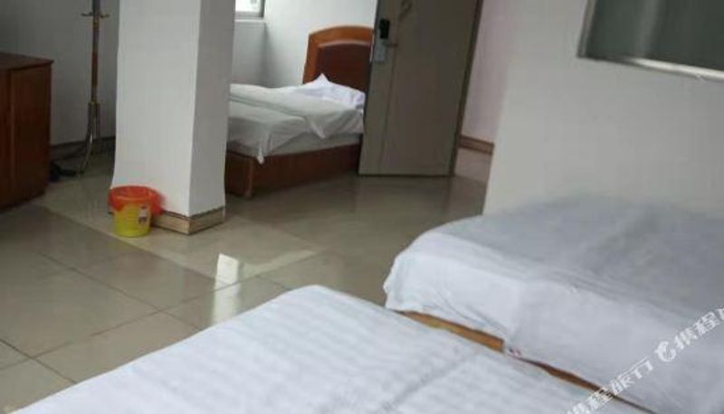 Kamer - Guiping Changle Hotel
