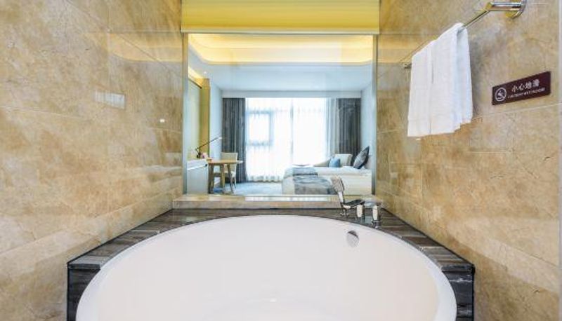 Habitación - Ramada Plaza by Wyndham Dongxing Citycenter
