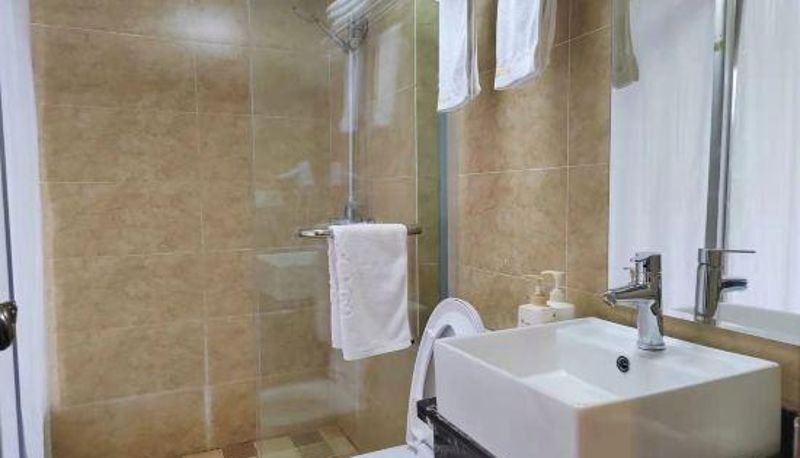 Kamer - Bazhong Wealth Theme Hotel