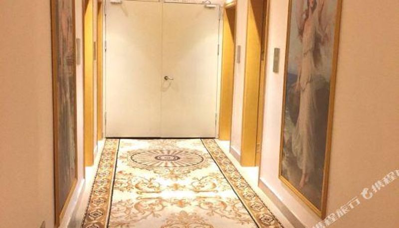 Rezeption - Bincheng Hotel (Dongxing ASEAN Avenue Port Branch)
