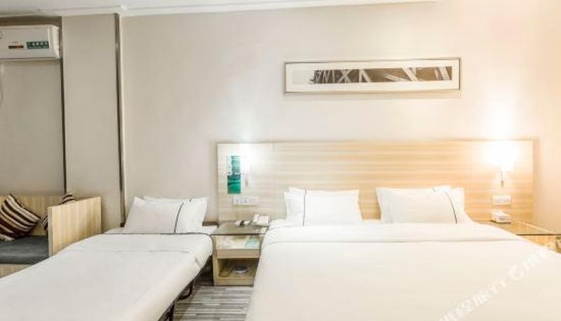 Camera per famiglia - City Comfort Inn (Dongxing International Trade Port Store)