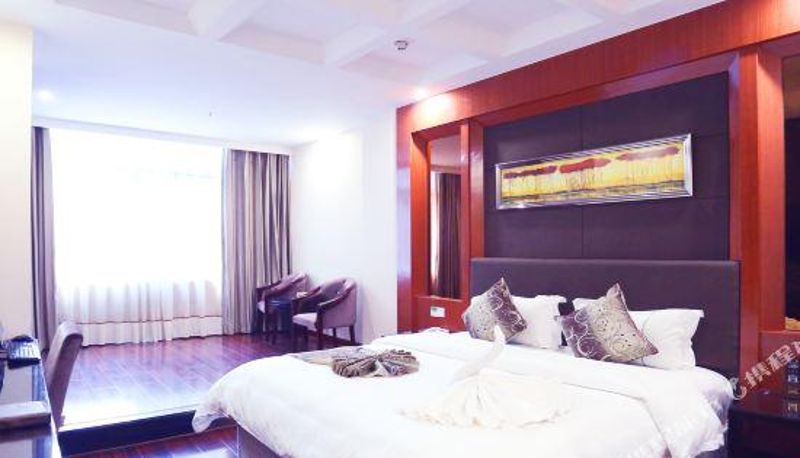 Pokój - Golden Palace Hotel Bazhong