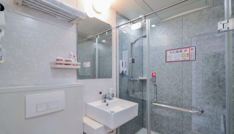 Camera - Ginza Jiayi Hotel (Tonghai Road branch of Yantai Longkou railway station)