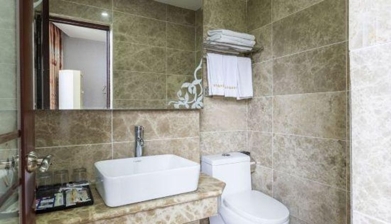Camera - Yunfu Fenghua Business Hotel