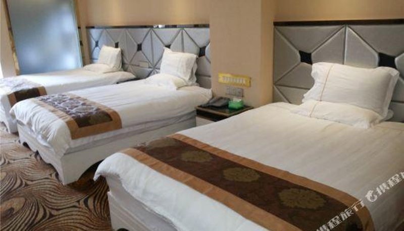 Zimmer - Yunfu Fenghua Business Hotel