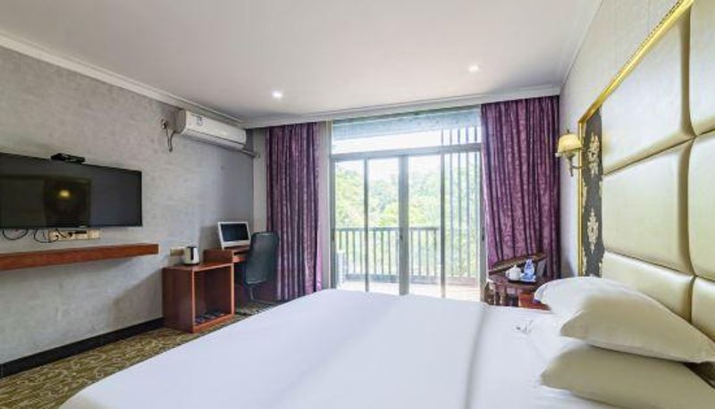 Zimmer mit Balkon - Yunfu Furonghua Hotel