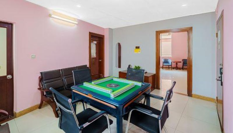 Zimmer - Yunfuhua Shengda Hotel