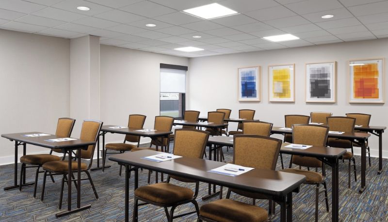 会議室 - Holiday Inn Express INDIANAPOLIS AIRPORT by IHG