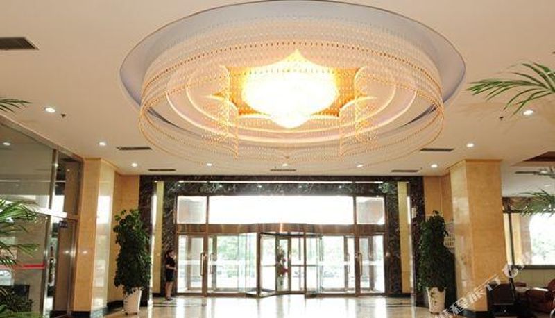Rezeption - Jirenhong Hotel