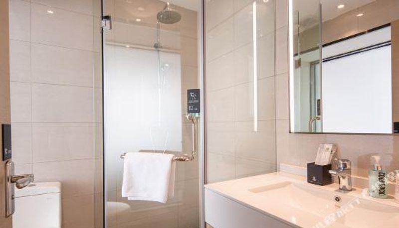 Kamer - Convenient City Hotel (Fuzhou East Railway Station Dongxiang RT-Mart Store)