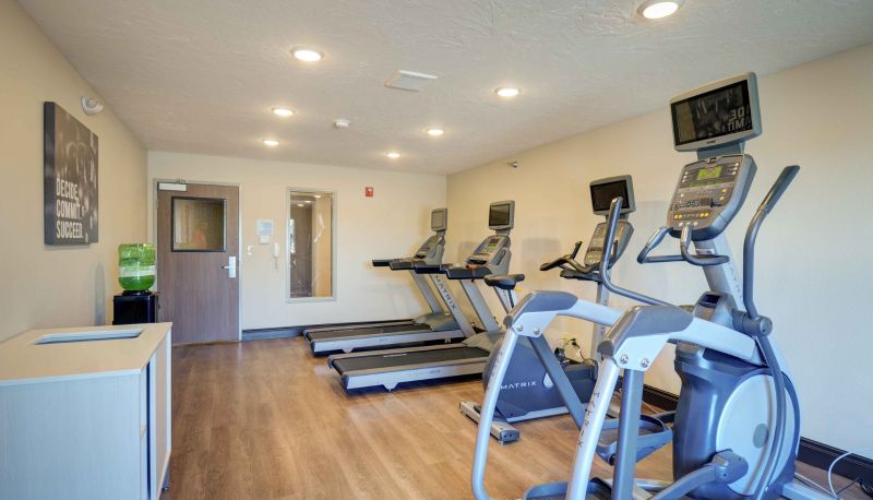 Wellness- und Fitnessbereich - Holiday Inn Express & Suites NORTH PLATTE by IHG