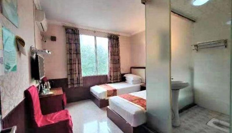 Camera - Langzhong Yunhong Business Hotel