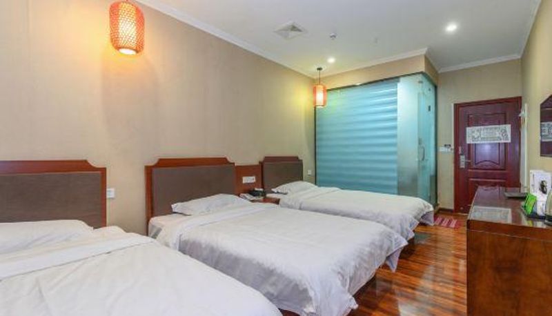 Camera - Yuzhong Baguo Hotel