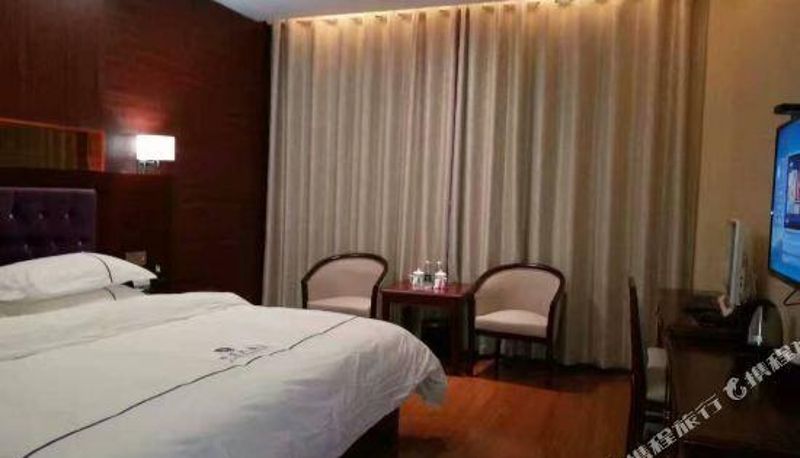 Camera - Zhijiang Xiangsheng Hotel