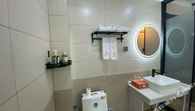 Kamer - Yueke Hotel (Zhoukou Zhoushang Road Store)