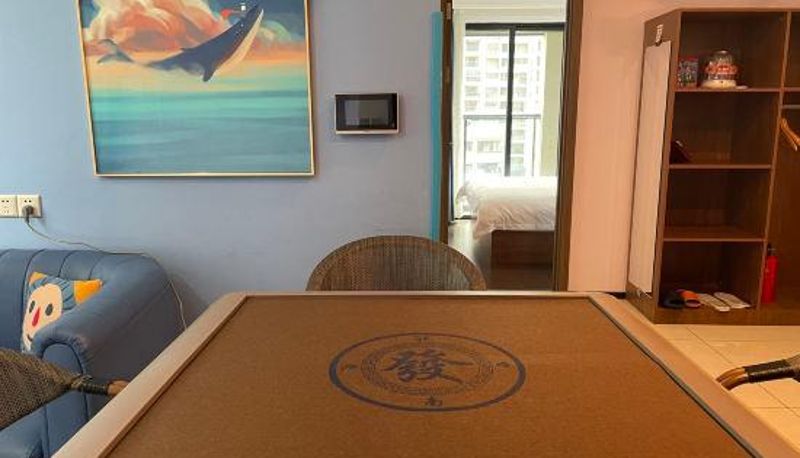 Kamer met balkon - Interesting Hip-Hop Theme Apartment