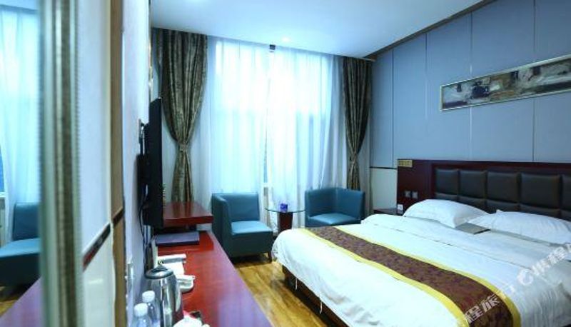 Camera - Mutual Help and Yi Holiday Inn