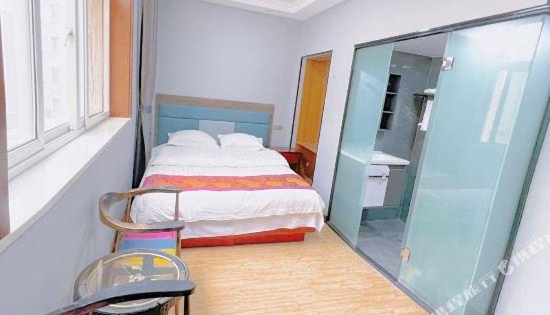 Camera - Yongning Hongxiang Business Hotel