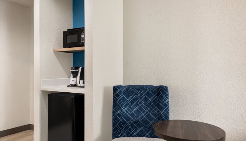 Room - Holiday Inn Express MORGANTOWN by IHG