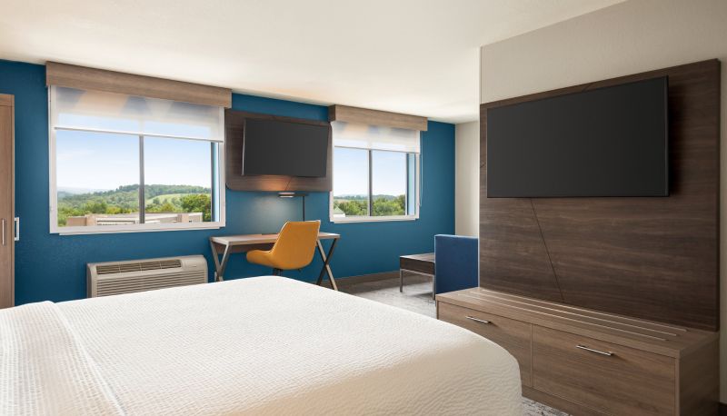 Room - Holiday Inn Express MORGANTOWN by IHG