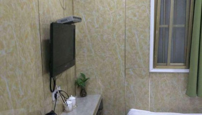 Room - Huaiyuan Hao come back to the hotel