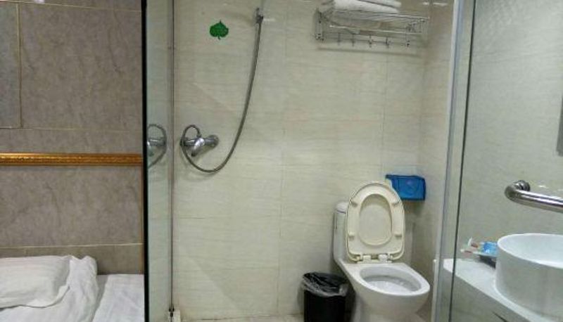 Room - Huaiyuan Hao come back to the hotel