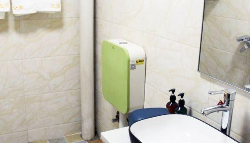 Room - Meishan Friendship Apartment