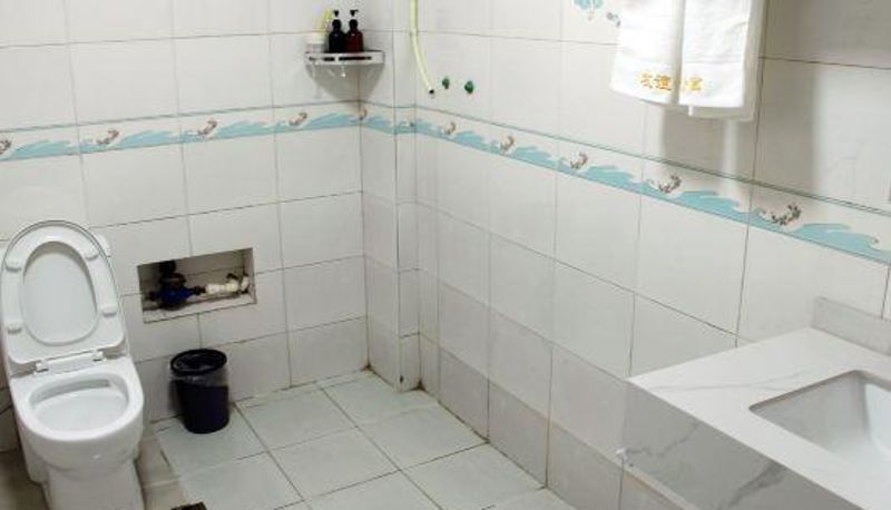 Room - Meishan Friendship Apartment