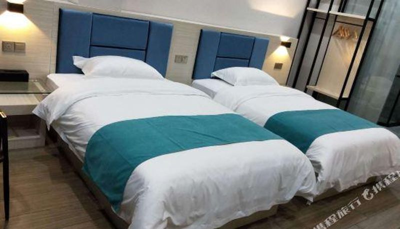 Zimmer - Pingguo May Day Convenient Hotel